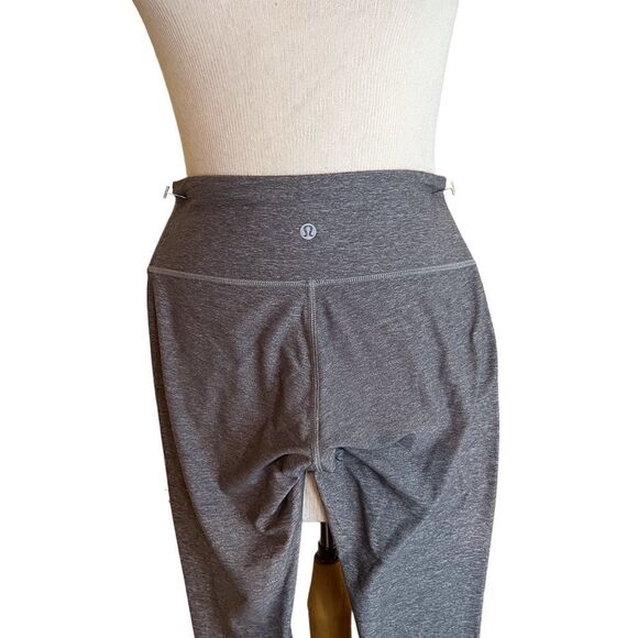 🍋 Lululemon 🍋 size 4 cropped legging - Picture 2 of 9
